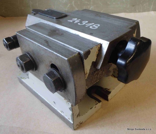 Koník k děličce výška na střed 125 (24318 (4).jpg)